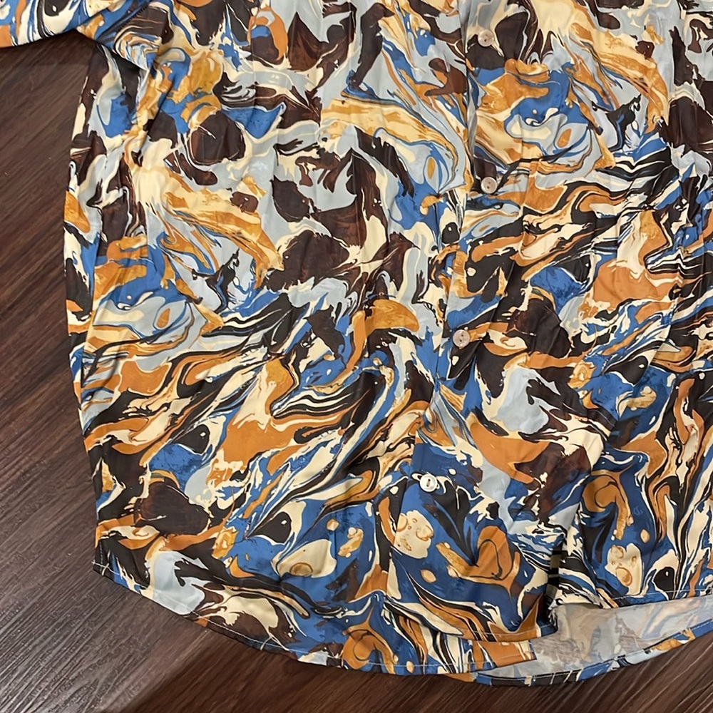 Button Down - Picture 3 of 4